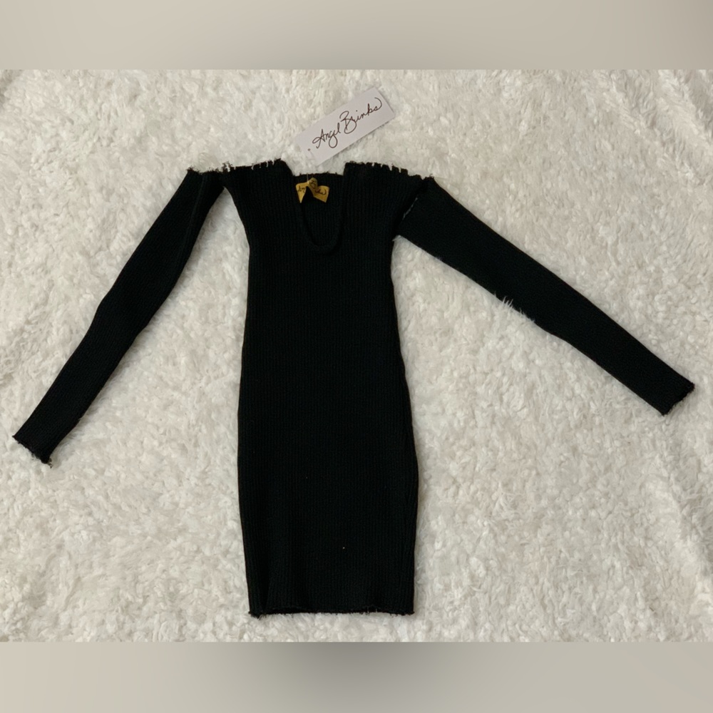 🆕 Black Off the shoulders sweater mini tube dress Size Small